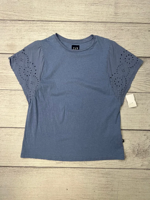 women's tops for those who want to create stylish and put-together outfits without spending a fortuneBlue Top Short Sleeve Gap, Size Xs