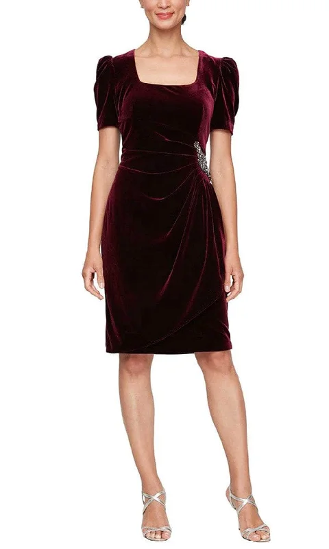 women's lace-up dressesAlex Evenings 8191959 - Ruched Detailed Cocktailk Dress