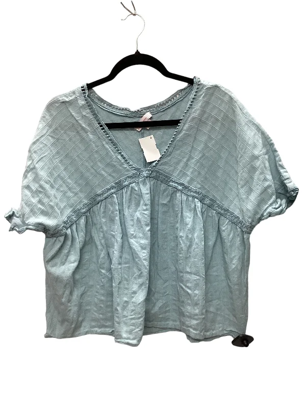 women's tops for mixing and matching with different bottomsBlue Top Short Sleeve Jw, Size S