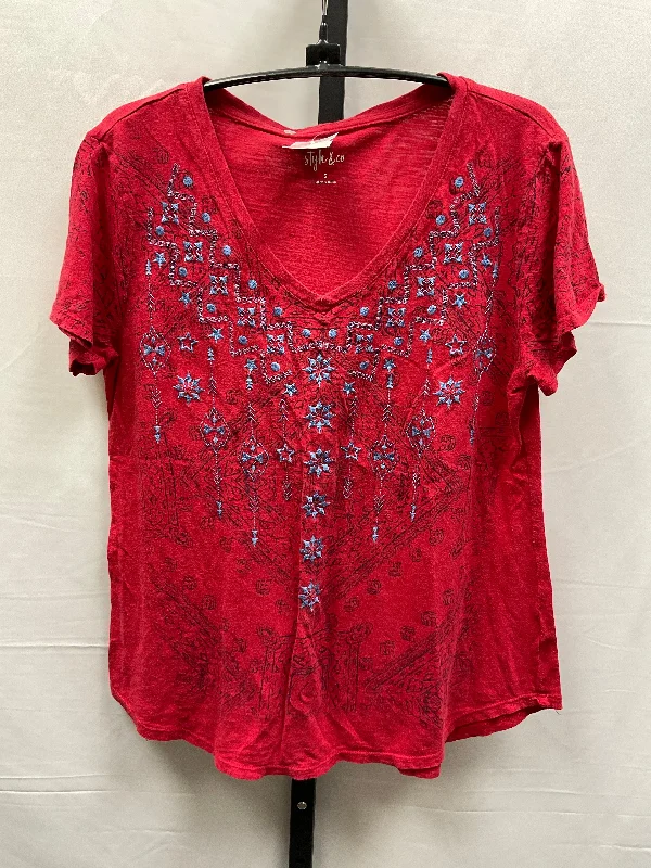 women's tops for those who want to add a pop of color to their outfitsBlue & Red Top Short Sleeve Style And Company, Size S