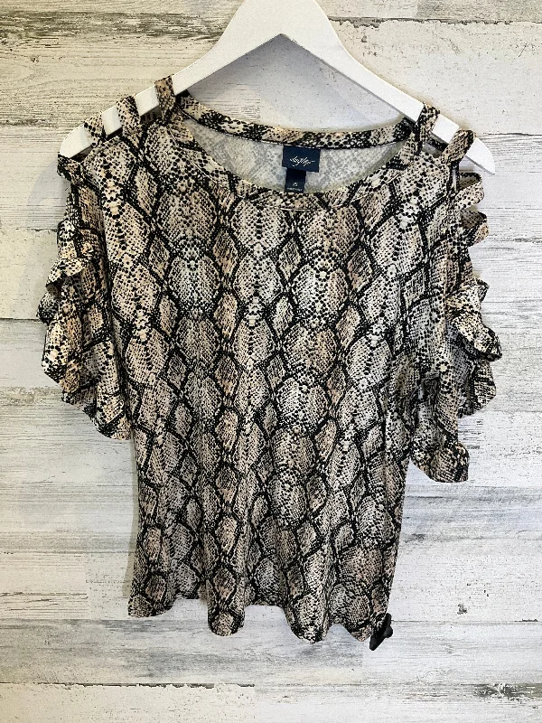 women's tops for those who want to create outfits that are both unique and memorableAnimal Print Top Short Sleeve Daytrip, Size Xs