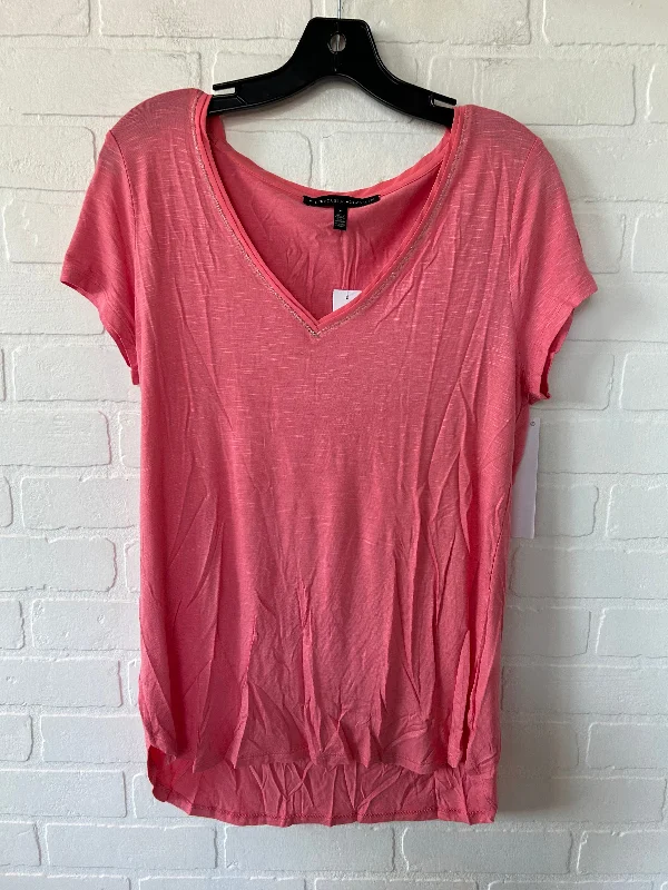 women's tops for relaxed weekendsPink Top Short Sleeve Basic White House Black Market, Size M