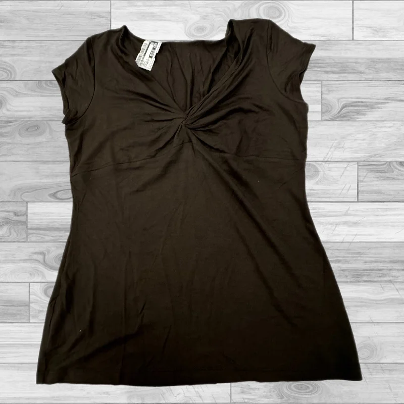 women's tops for those who want to add a personal touch to their wardrobe with unique and one-of-a-kind piecesBrown Top Short Sleeve Ann Taylor, Size Petite  M