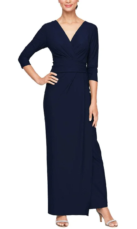 Chic DressAlex Evenings 8134413 - Quarter Sleeve Jersey Formal Gown