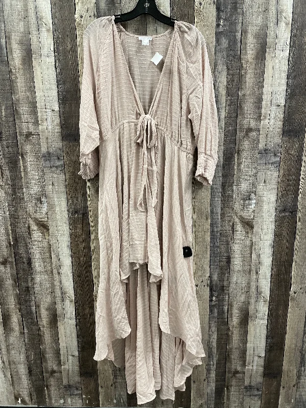 women's halter dressesDress Casual Maxi By Venus In Beige, Size: L