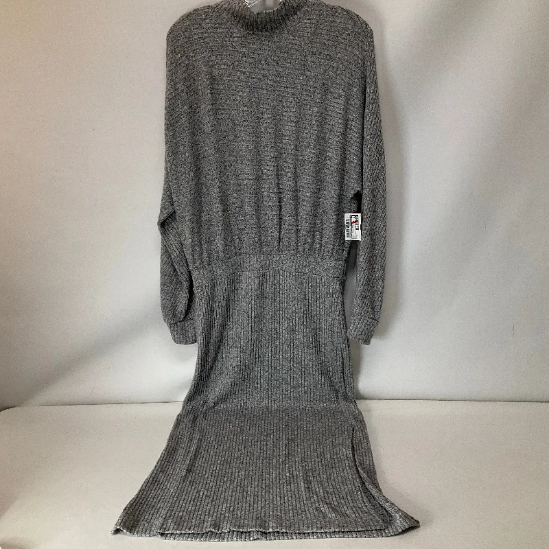 women's curve-hugging dressesDress Casual Maxi By Saturday/sunday In Grey, Size: M