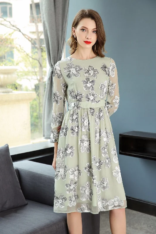 A-Line DressFloral Fitted Waist Midi Dress